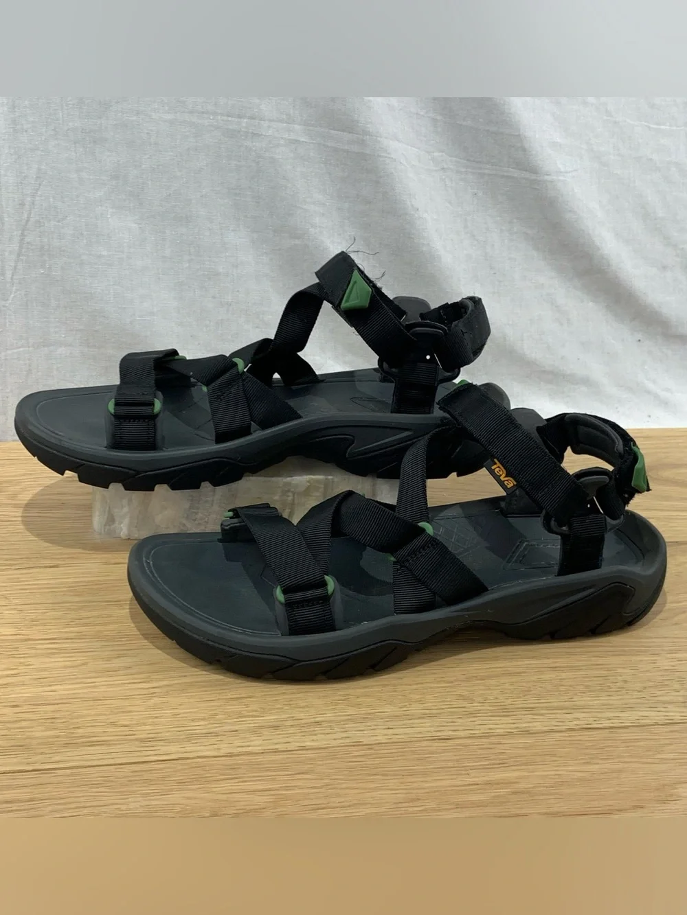Teva Terra FI 5 men’s Size 11 Black Strappy Sport Sandals